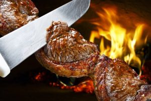 Leia mais sobre o artigo Veja algumas dicas para fazer um bom churrasco em casa