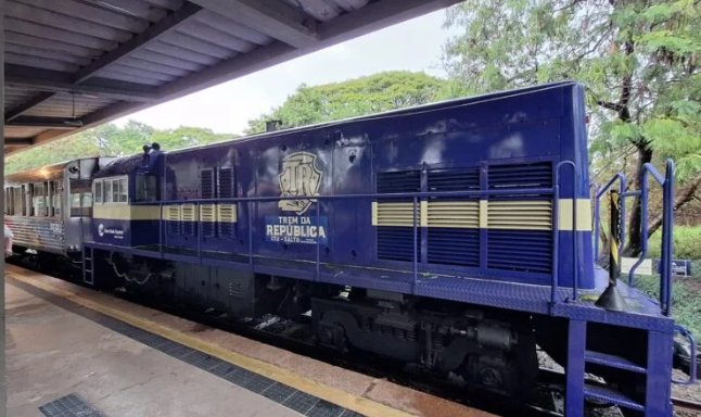 Trem da República imagem collorau