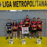 Equipe ituana de tênis de mesa no pódio da competição - portal collorau