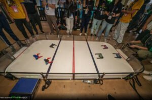 batalha de robôs sorocaba imagem collorau