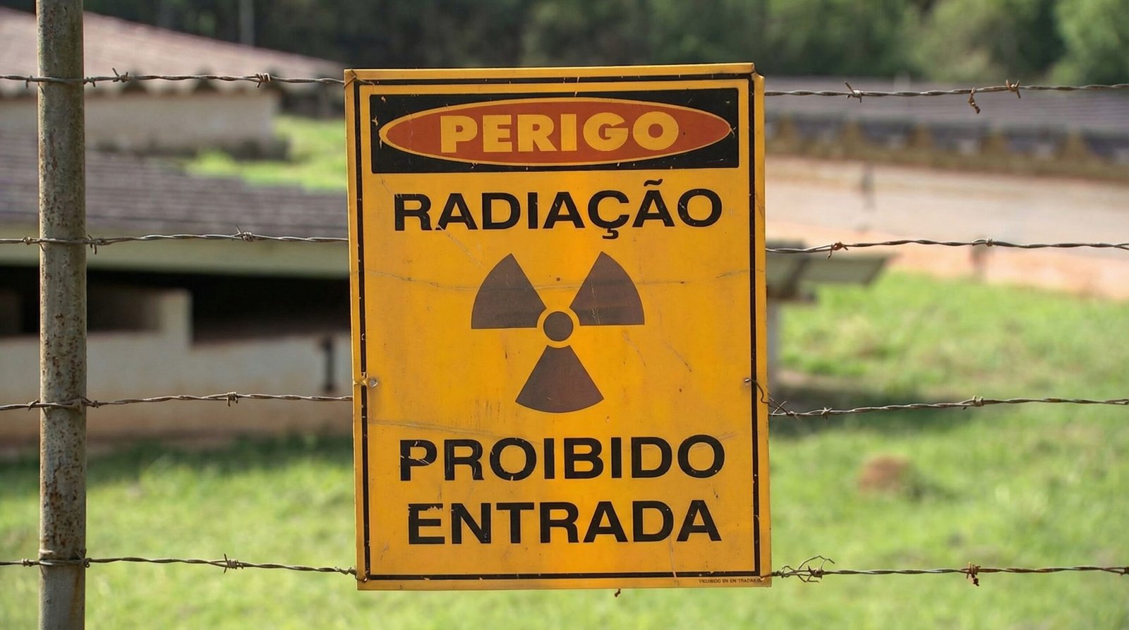 lixo atomico itu imagem collorau